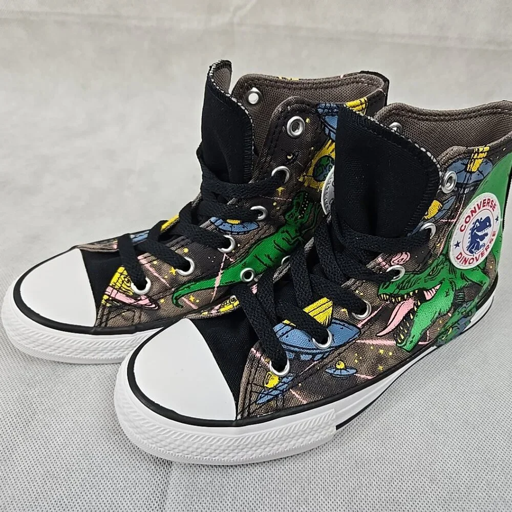 CONVERSE ALL STAR CHUCK TAYLOR Size 1 Dinoverse  Green Camo Dinosaur Print‎